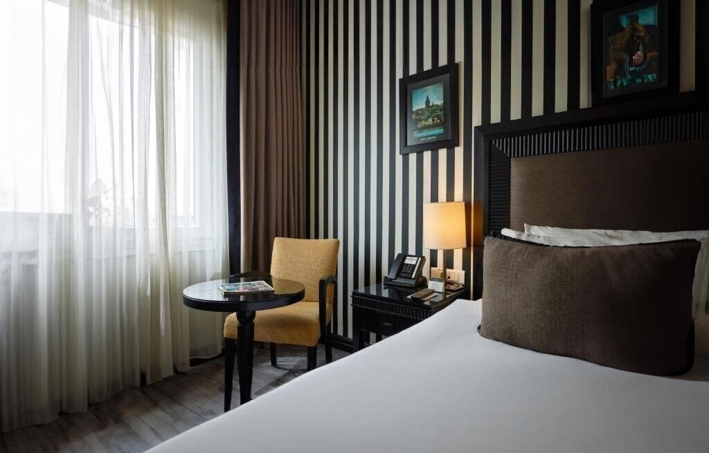 Панорама Avantgarde Urban Hotel Taksim (ex. Avantgarde Taksim, Avangarde Collection Taksim) 4*