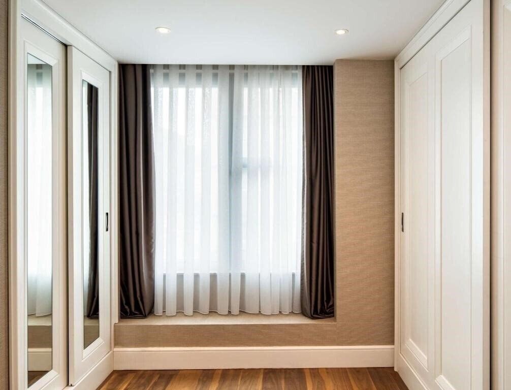 Панорама Radisson Blu Hotel, Istanbul Sisli 5*