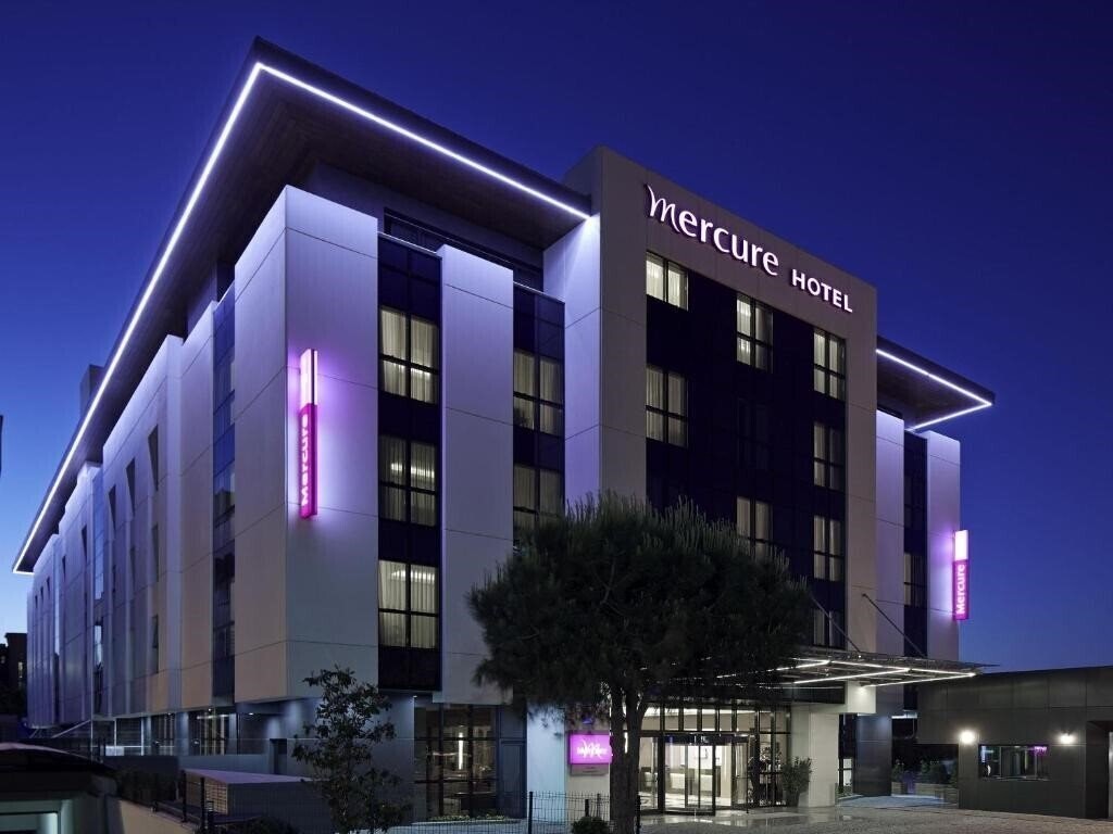 Отель Mercure Istanbul Altunizade 4*