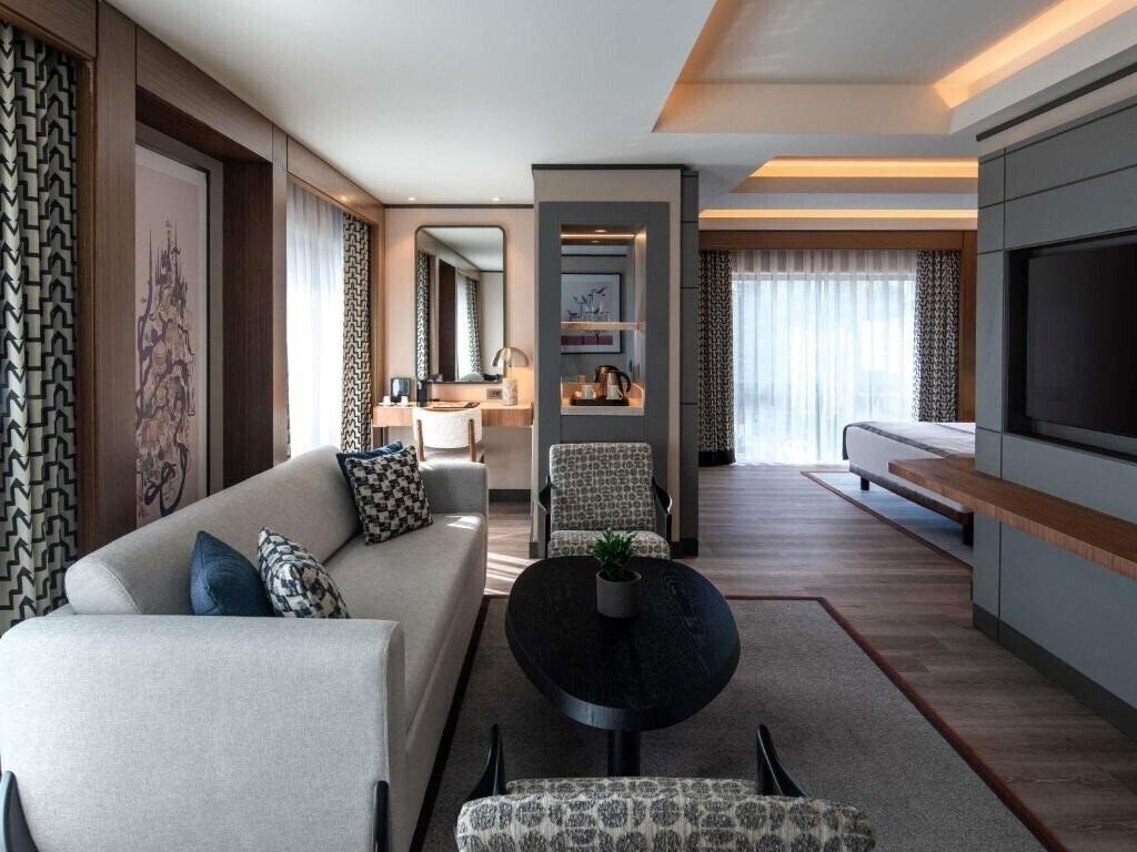 Изображение Mercure Istanbul Altunizade 4*