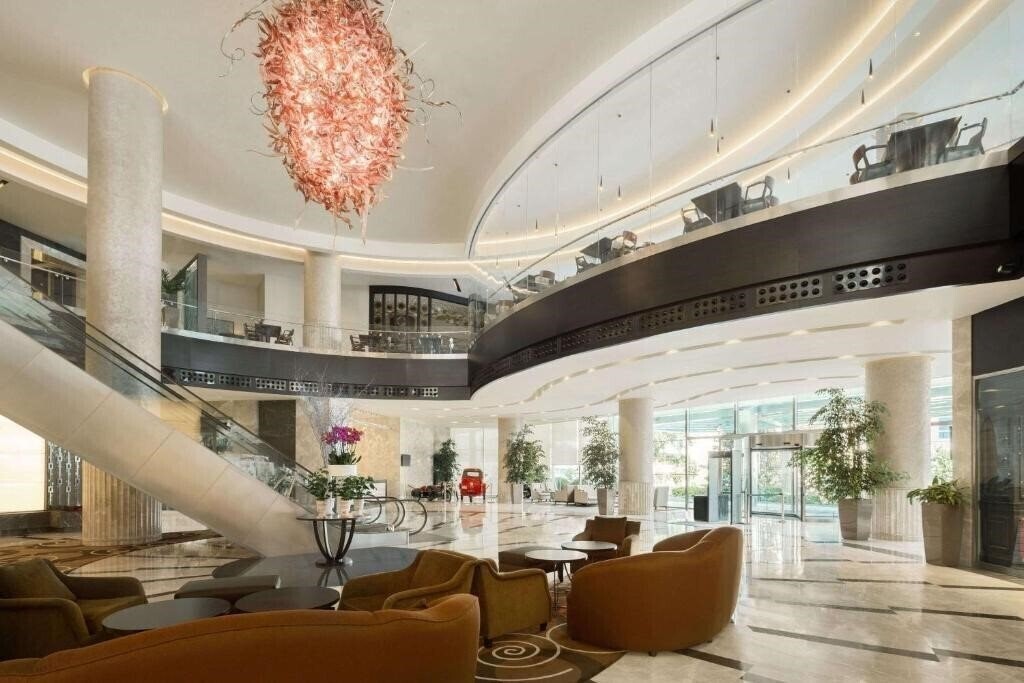 Панорама Wyndham Grand Istanbul Europe 5*
