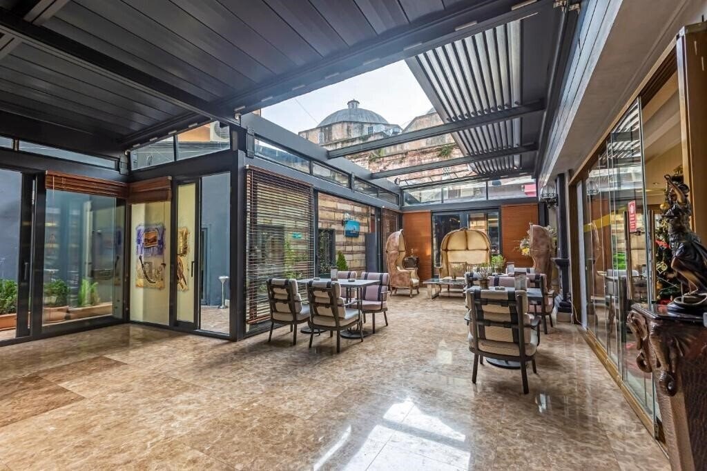 Отель Eurostars Hotel Old City 4*