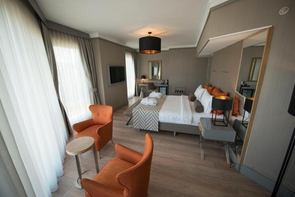 Территория Manesol Old City Bosphorus Hotel 4*