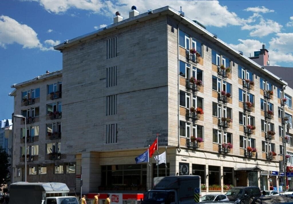 Вид Hotel Buyuk Keban 3*