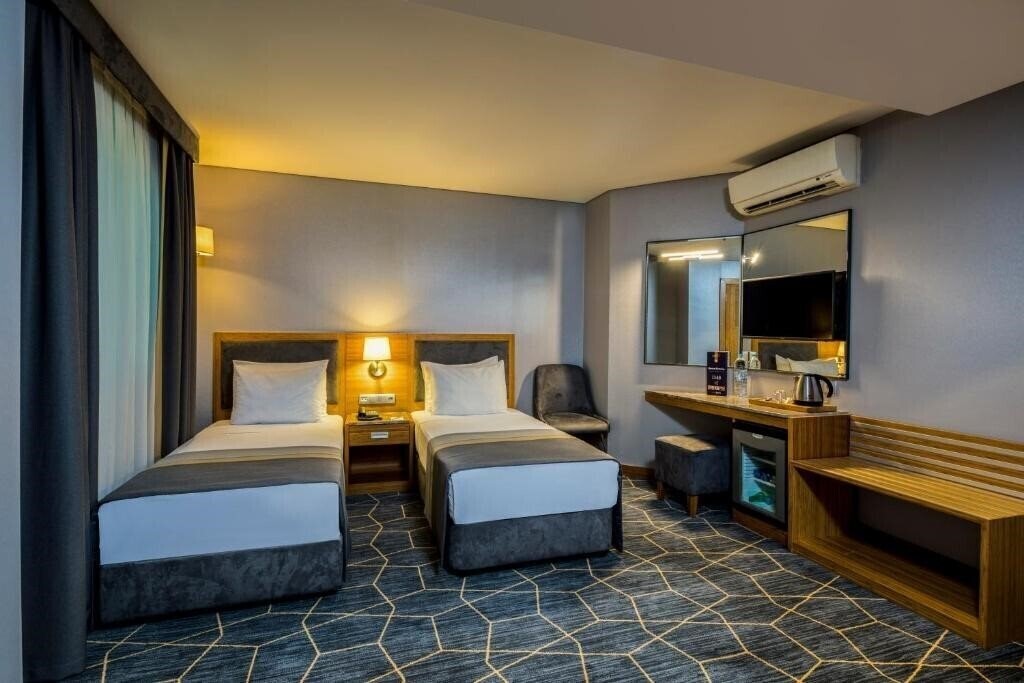 Вид Hotel Venera (ex. Venera, Hotel Venera Istanbul Old City, Venera Hotel Aksaray, Venera Istanbul) 4*