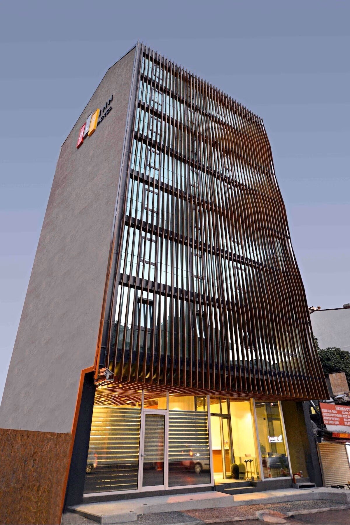 Готель All Inn Hotel 3*