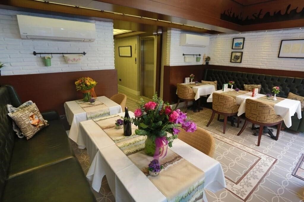 Територія Just Inn Hotel Boutique 1*