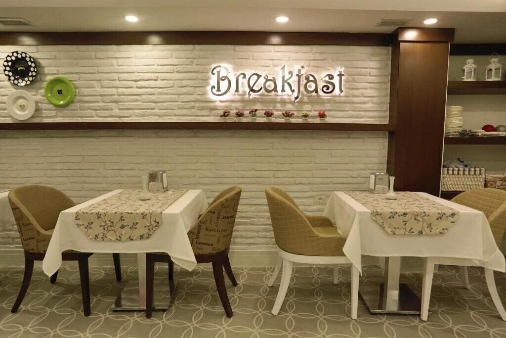 Апартаменти Just Inn Hotel Boutique 1*