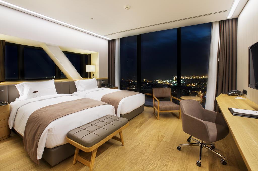 Фотография Doubletree By Hilton Avcilar 5*