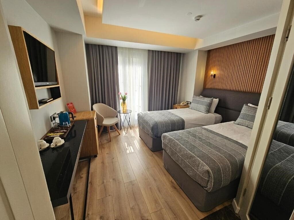 Вид Anthemis Hotel 3*