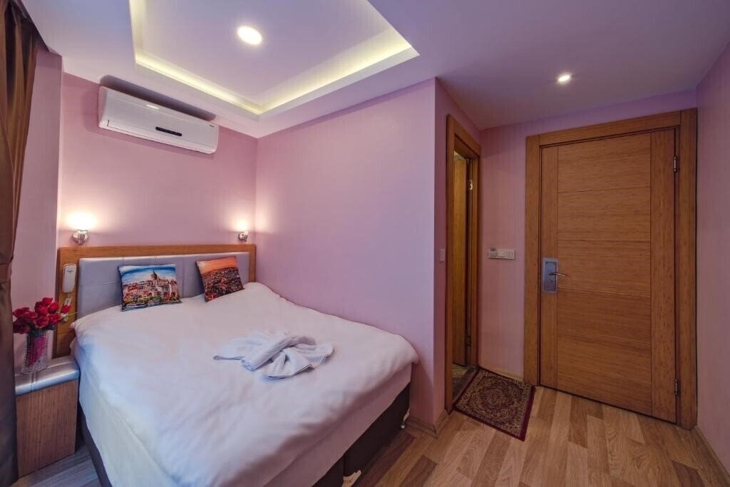 Вид Gulhane Corner Hotel 3*