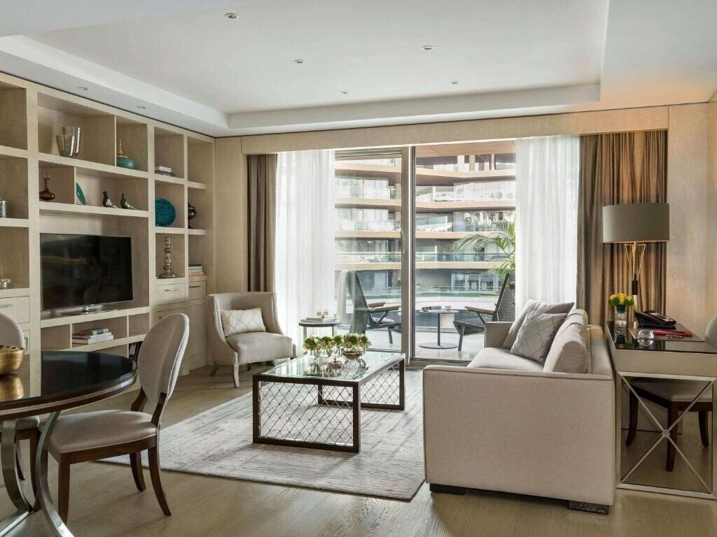 Панорама Raffles Istanbul 5*