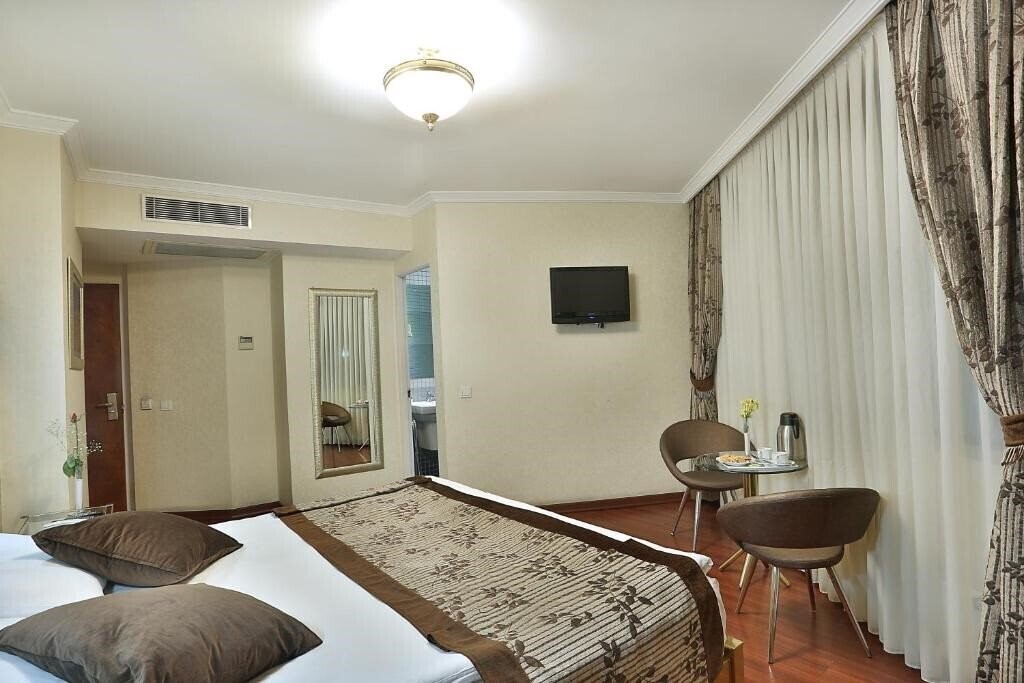 Панорама Grand Madrid 3*