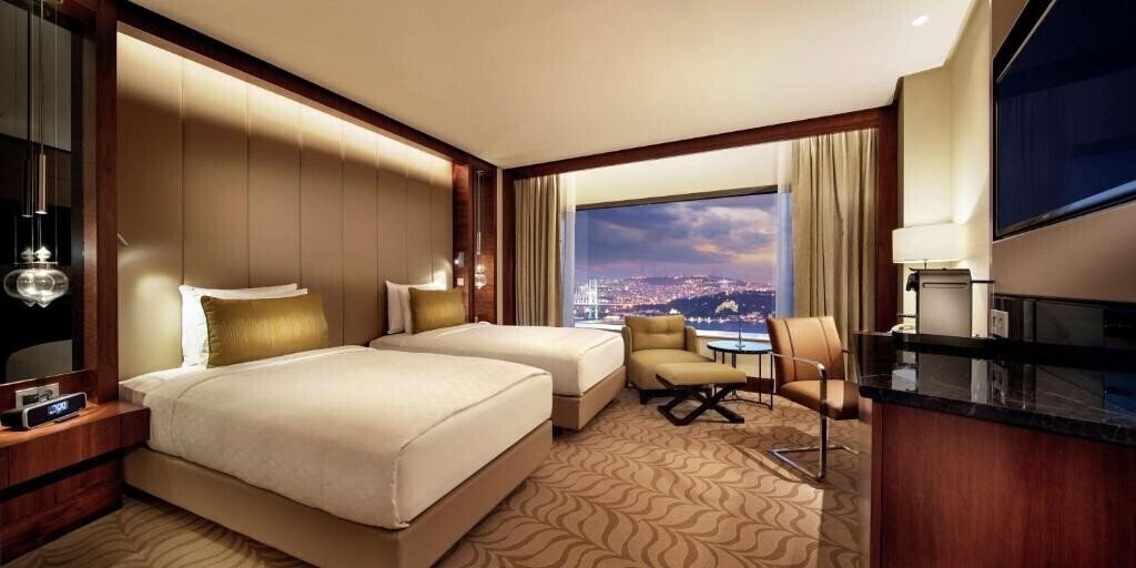Территория Conrad Istanbul Bosphorus (ex. Conrad, Conrad Istanbul Hotel) 5*