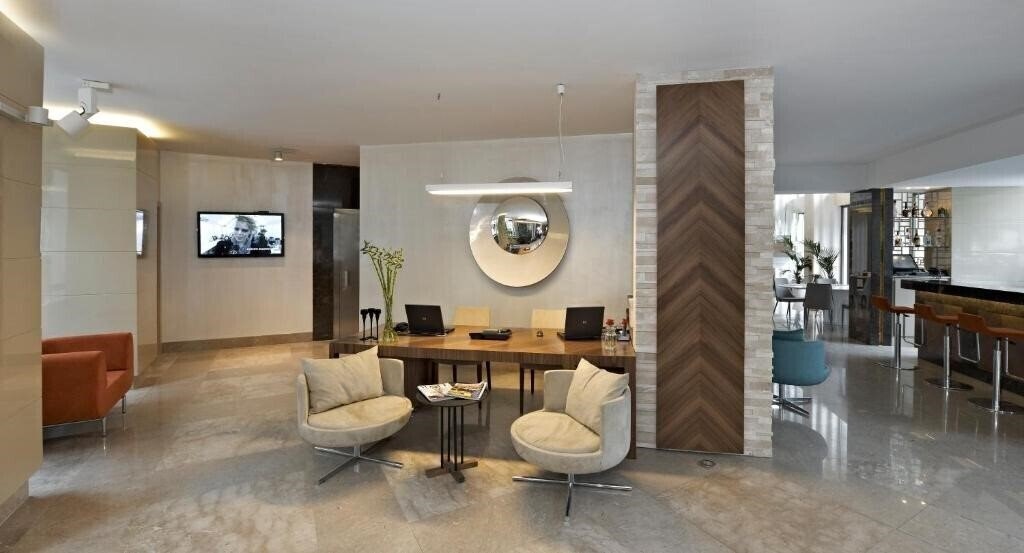 Фотографія Ramada Istanbul Grand Bazaar 4*