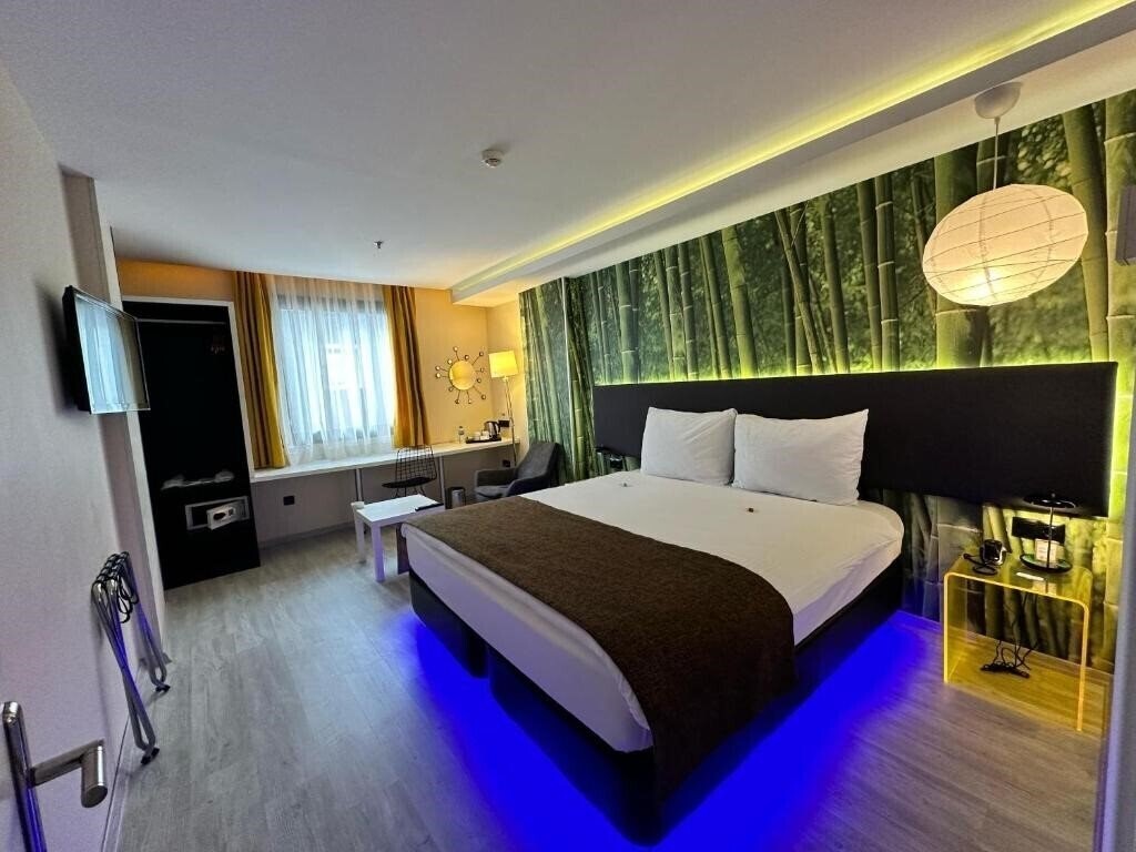 Територія Tempo Suites Airport 4*