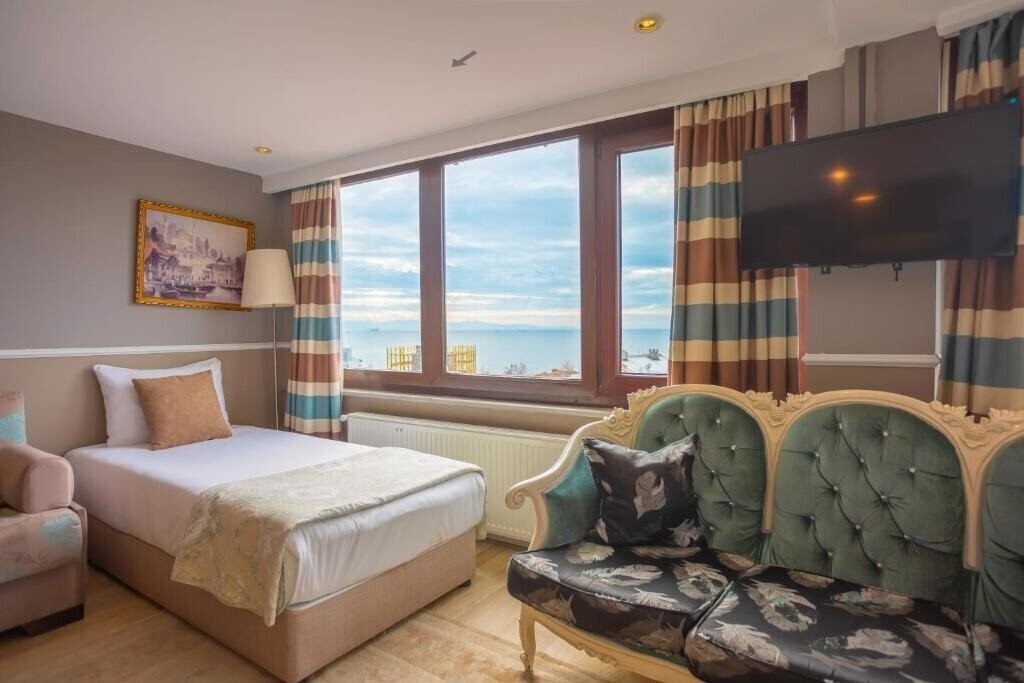 Изображение Hotel Tashkonak Istanbul 3*