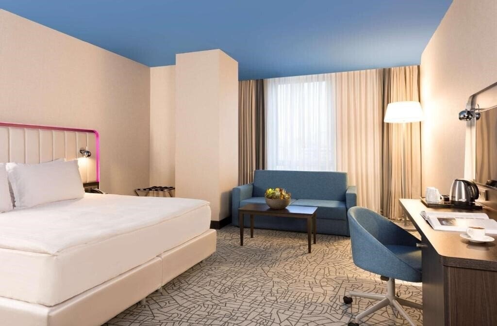 Фото Park Inn By Radisson 4*