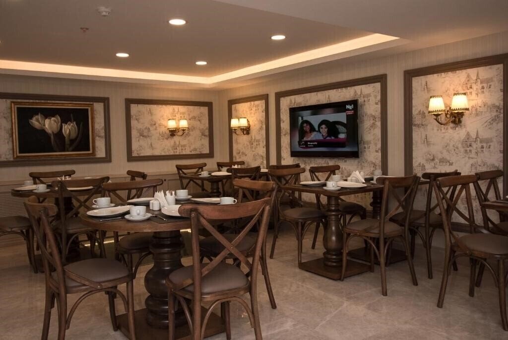 Панорама Istanbul Town Hotel 3*