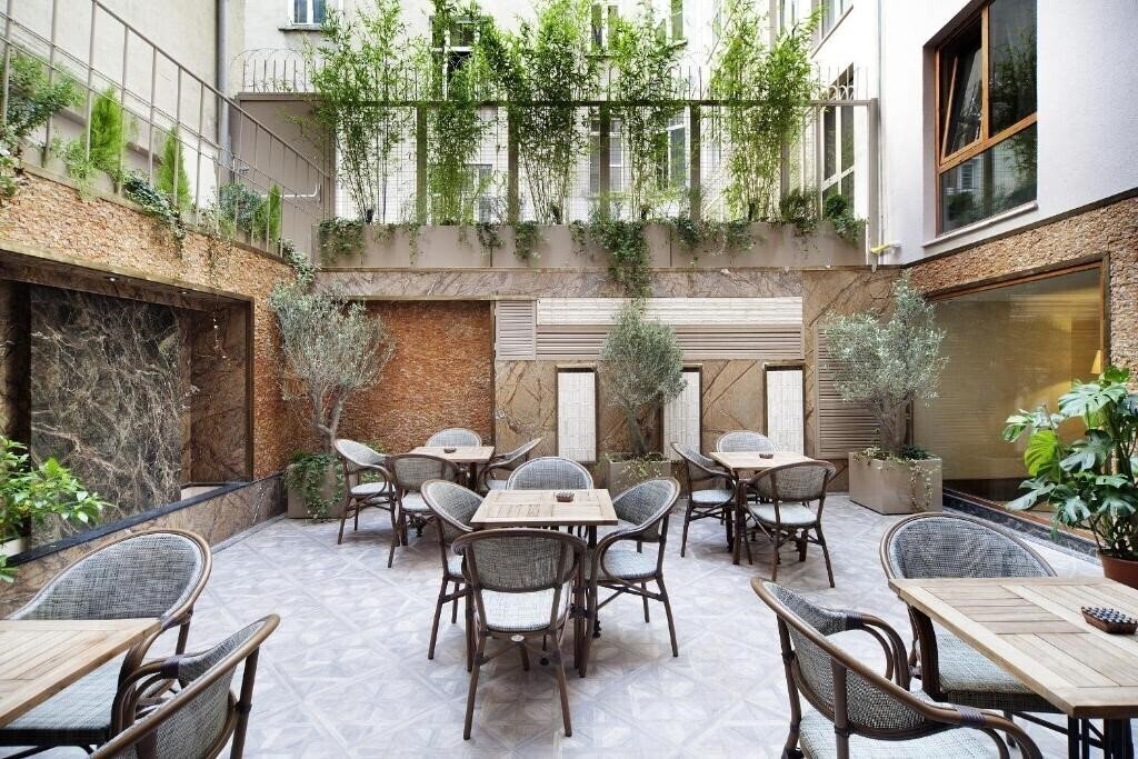 Зображення Grand Hotel de Pera 4*