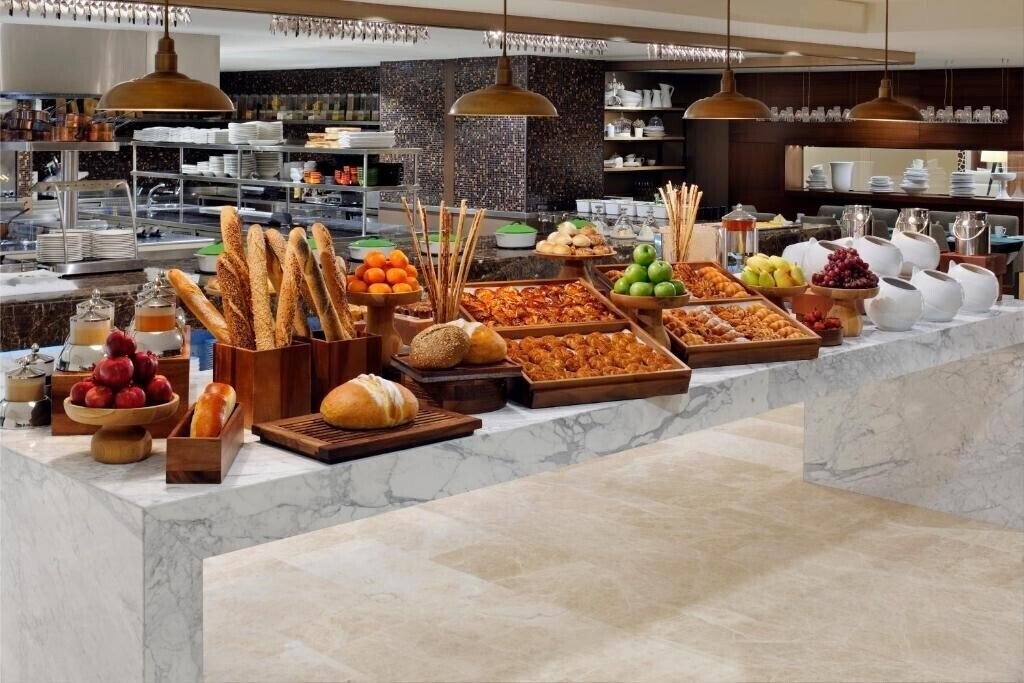 Вид Marriott Hotel Sisli 5*