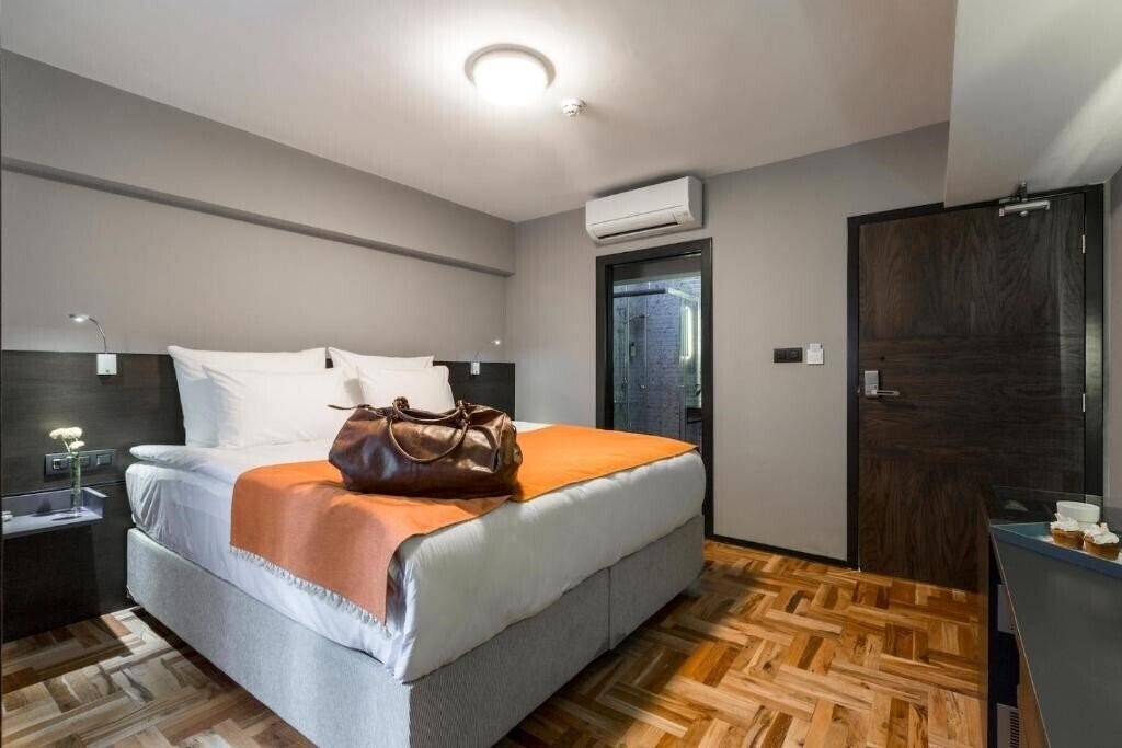 Панорама Lampa Design Hotel 4*
