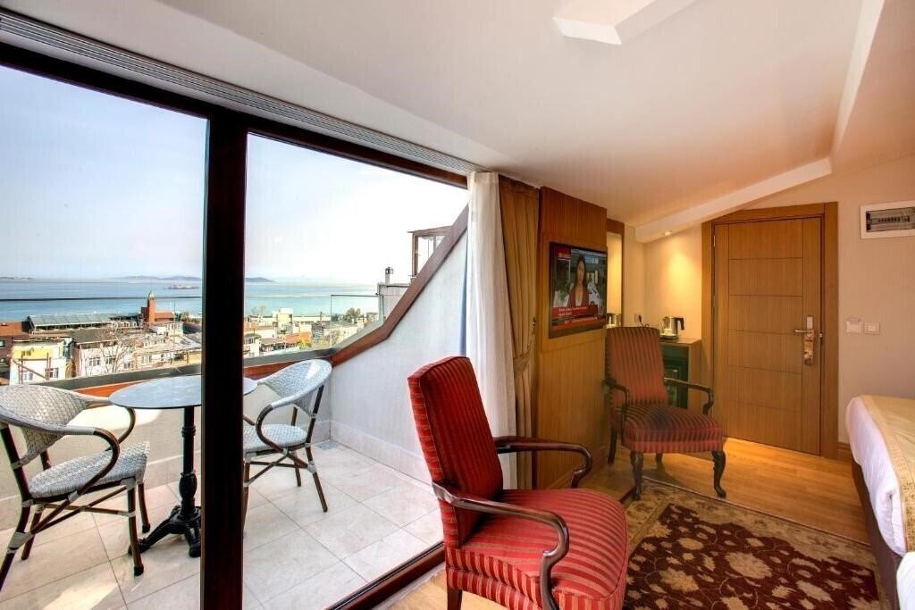 Апартаменты Acra Hotel (ex. Acra Hotel Special Category) 4*