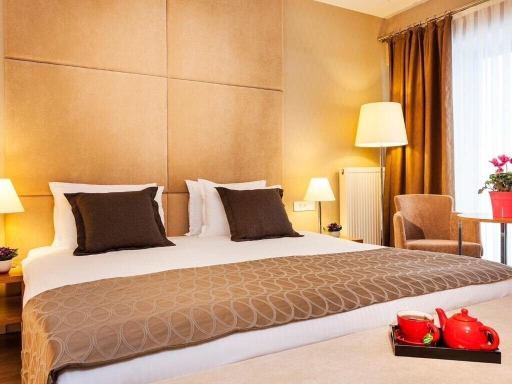 Фото Nidya Hotel Esenyurt 4*