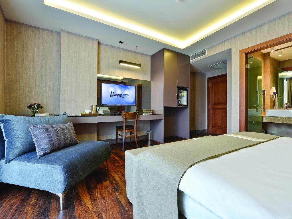 Панорама Blueway Hotel City 3*