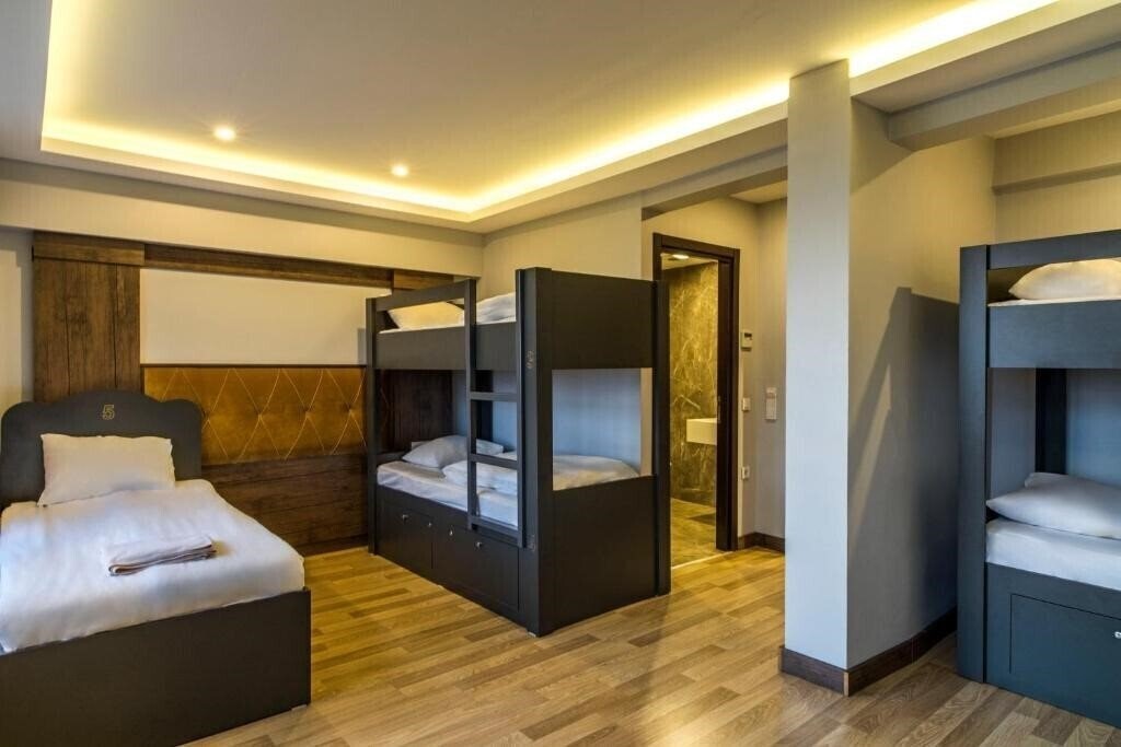 Территория Bucoleon by Cheers (ex. Bucoleon Palace, Bucoleon Hostel) 3*
