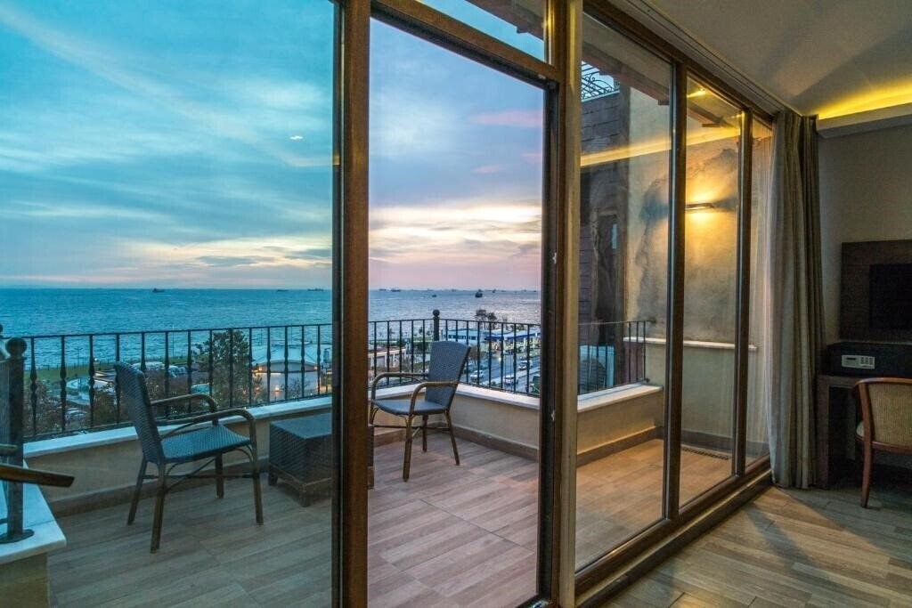 Апартаменты Bucoleon by Cheers (ex. Bucoleon Palace, Bucoleon Hostel) 3*