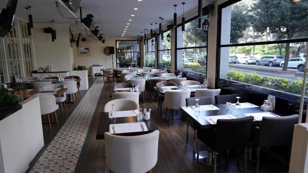 Панорама Dedeman Istanbul Hotel 5*