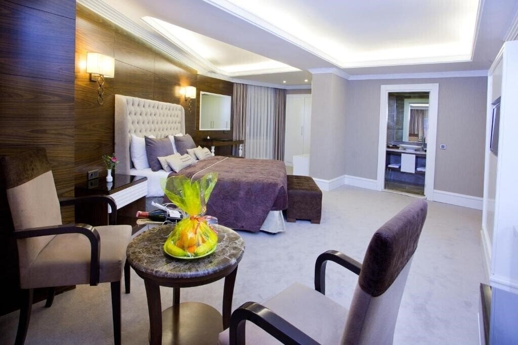 Панорама Mirilayon Hotel 4*