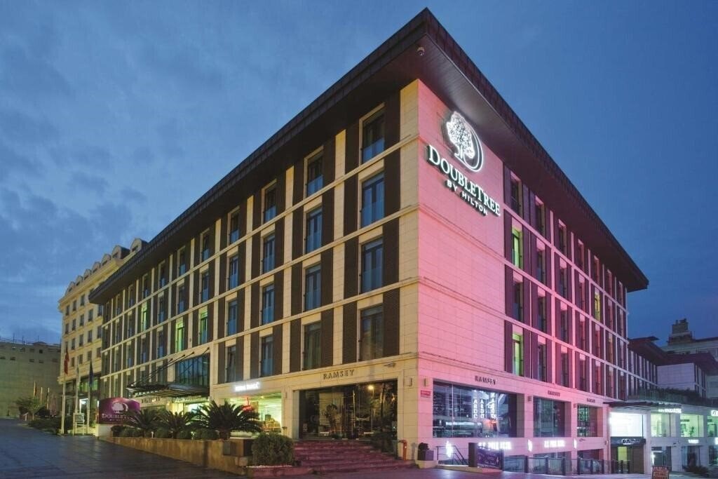 Отель Double Tree By Hilton Hotel Istanbul-Old Town 5*