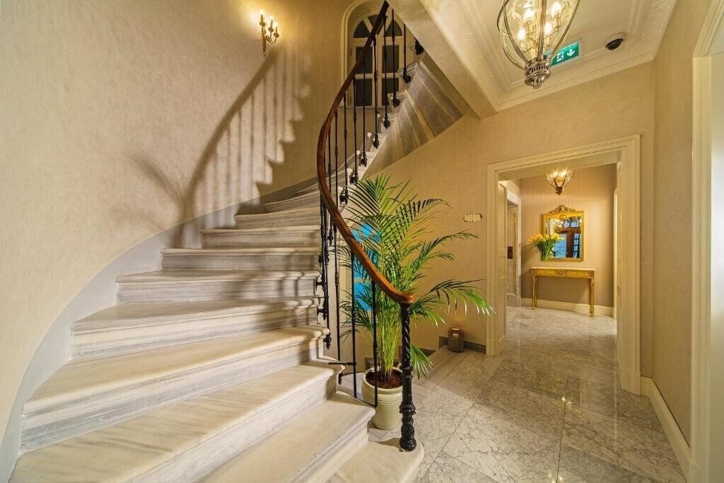 Територія Meroddi Bagdatliyan Hotel (ex. Meroddi Bagdatlayan Hotel, Nar Bagdatliyan Hotel) 4*