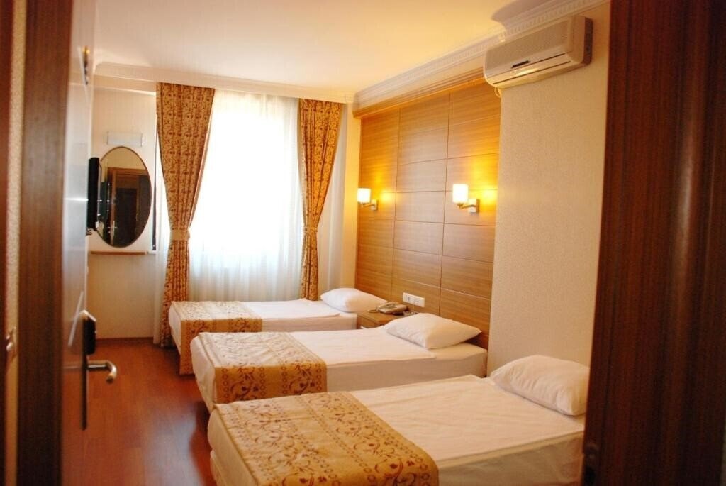 Территория The Port Hotel 3*