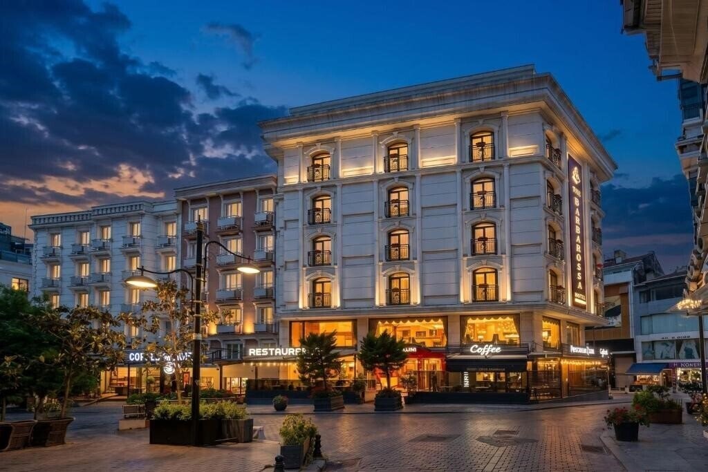 Отель Paleria Hotel 3*