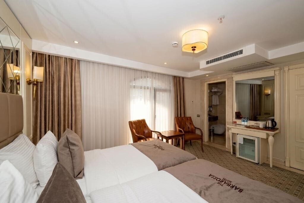 Фото Paleria Hotel 3*