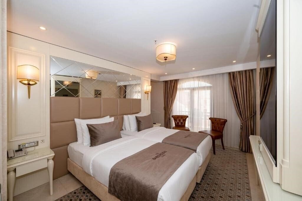 Панорама Paleria Hotel 3*