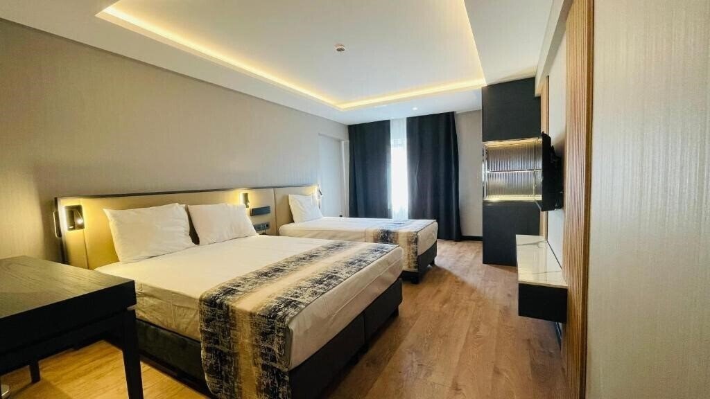Территория Osmanbey Fatih Hotel 3*