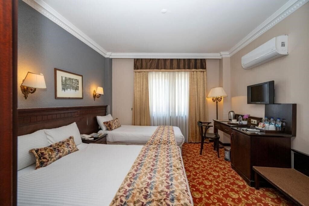 Вид Pera Rose Hotel (ex. Pera Rose Boutique, Rose by Molton Hotels) 4*