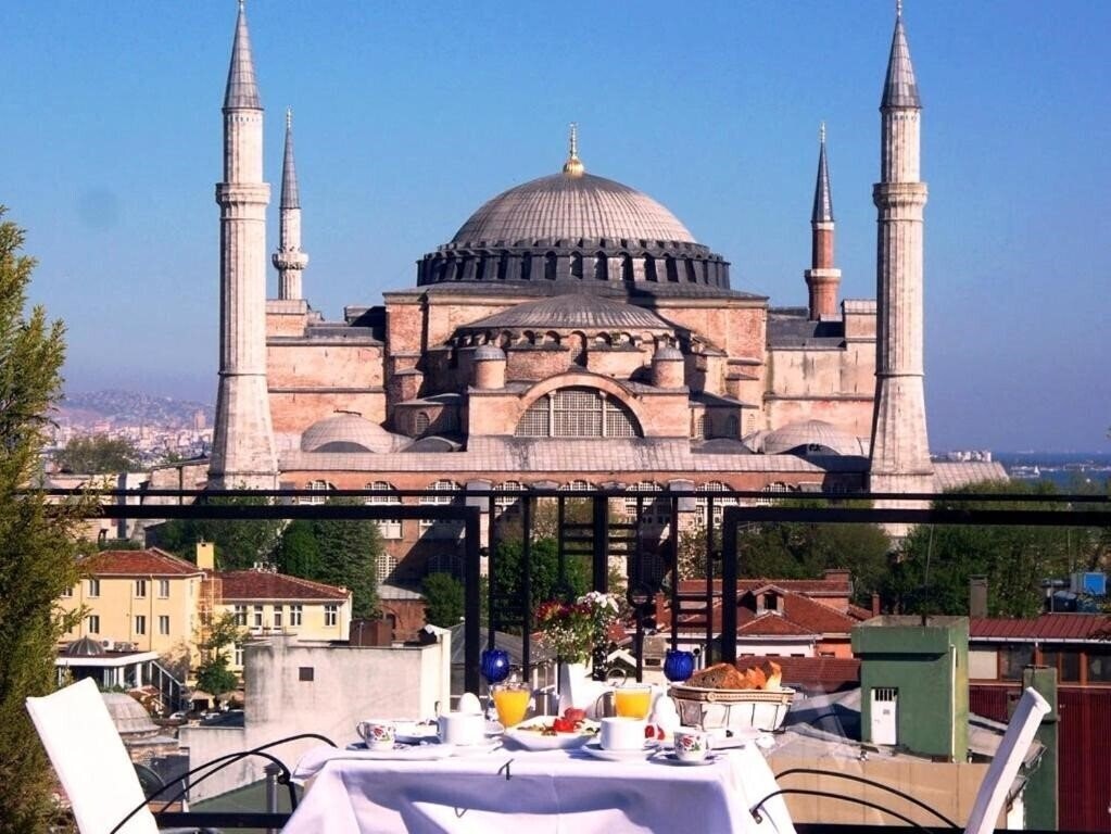 Отель Agora Life Hotel Istanbul 4*