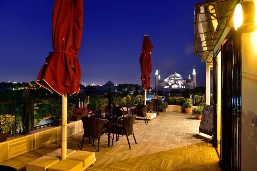 Вид Agora Life Hotel Istanbul 4*