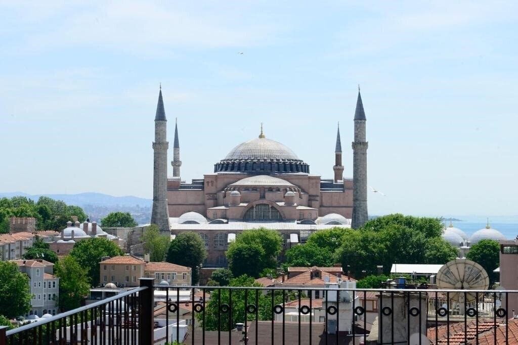 Апартаменты Agora Life Hotel Istanbul 4*