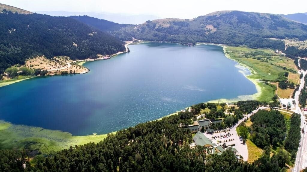 Территория Buyuk Abant Oteli 5*