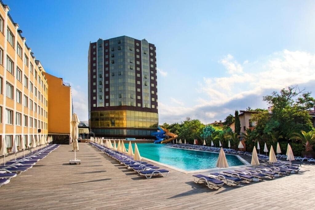 Фото Kumburgaz Marin Princess Hotel (ex. Аrtemis Marine Princess Hotel, Sheraton Maslak) 5*