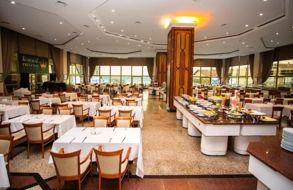 Фотография Kumburgaz Marin Princess Hotel (ex. Аrtemis Marine Princess Hotel, Sheraton Maslak) 5*