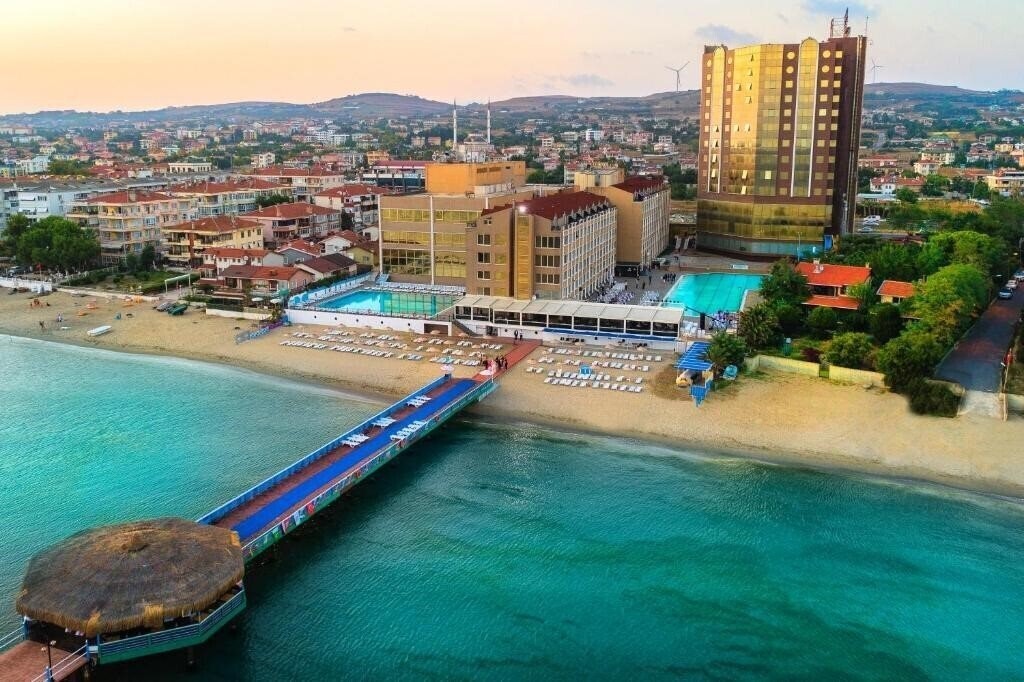 Изображение Kumburgaz Marin Princess Hotel (ex. Аrtemis Marine Princess Hotel, Sheraton Maslak) 5*