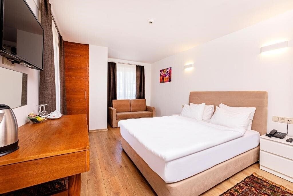 Панорама Neda Hotel Istanbul 4*