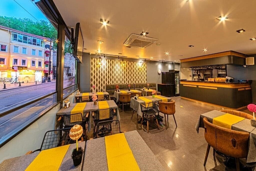 Апартаменти Neda Hotel Istanbul (ex. Faros Hotel Sirkeci, Blu Hotel Istanbul, Blu Istanbul) 4*